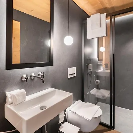Apartment Swiss - *