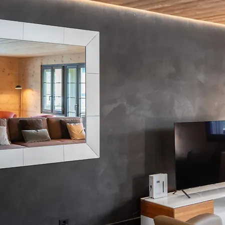 Swiss - Apartment Gstaad